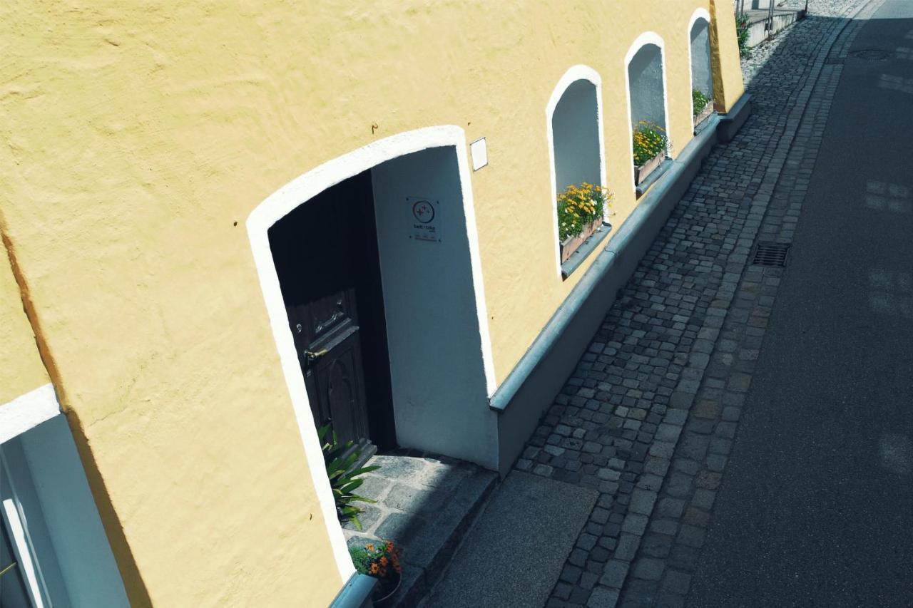 Stilvolle Wohnung Auf 50 M² Mit Parkplatz Und Wifi Kraiburg am Inn Exteriör bild